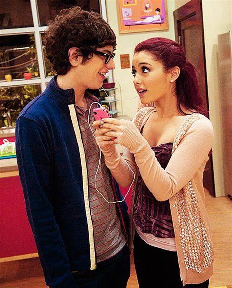 cat and robbie|cat in victorious real name.